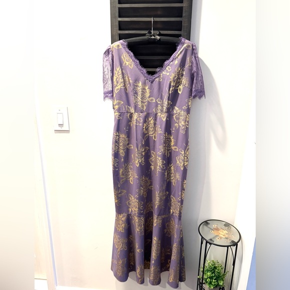Purple and Gold Floral Dress - Picture 5 of 5